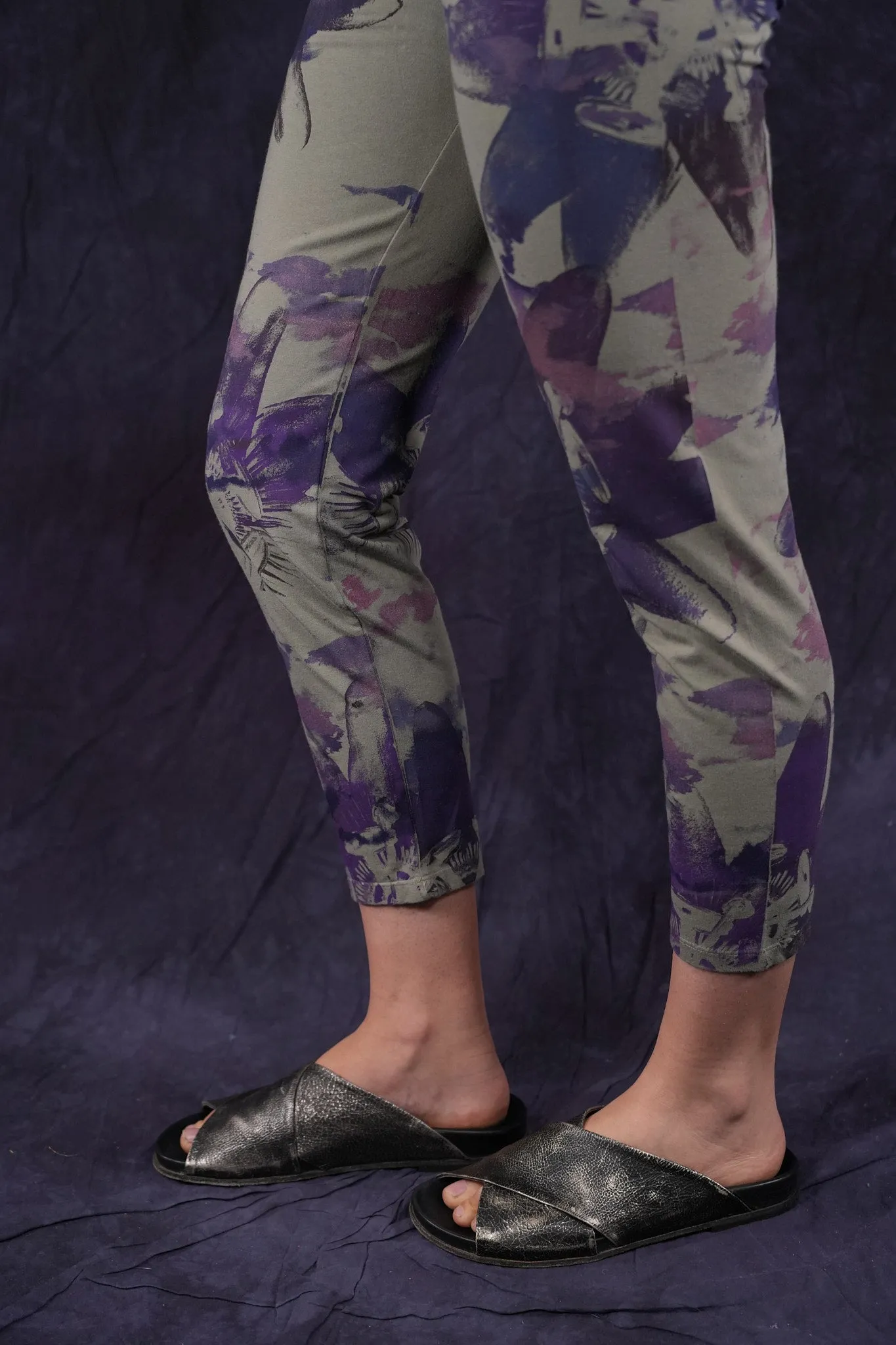 3167 Crop Legging Caper-P