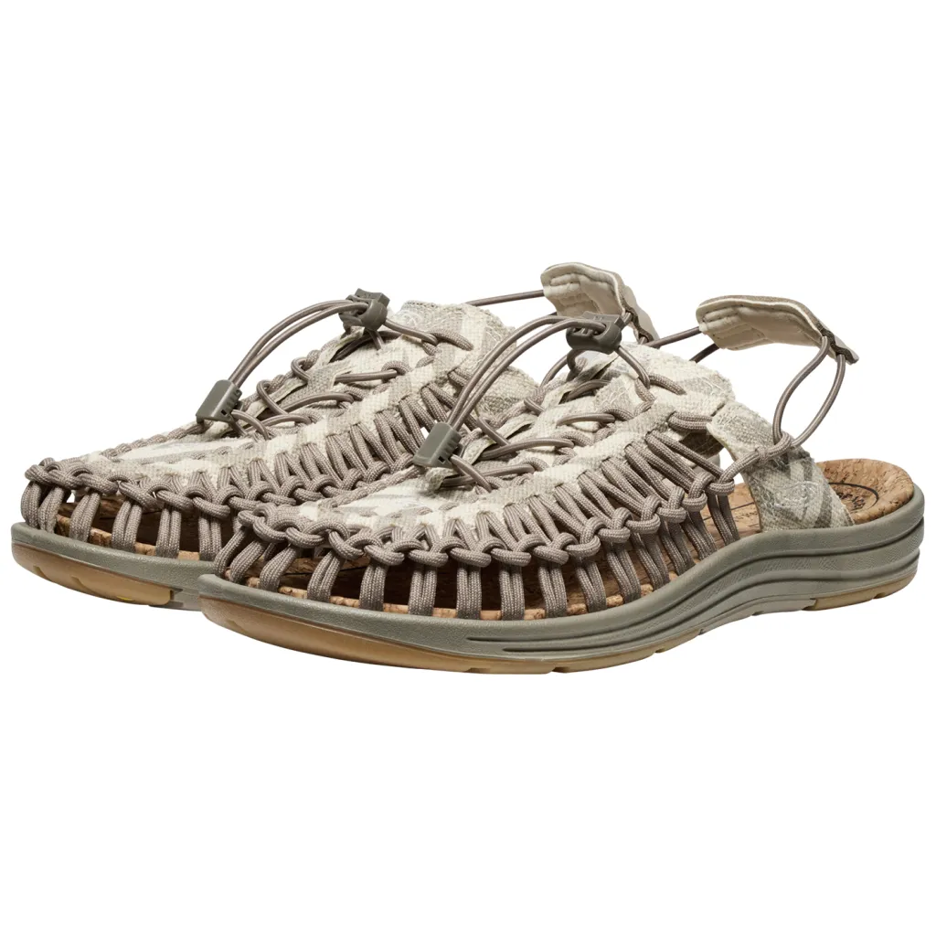 A Uneek II Convertible Canvas Freizeitsandalen