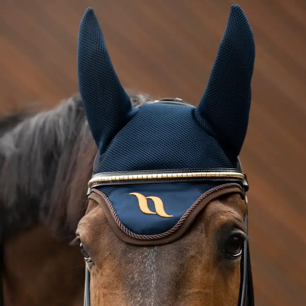 Back On Track® Airflow Bonnet