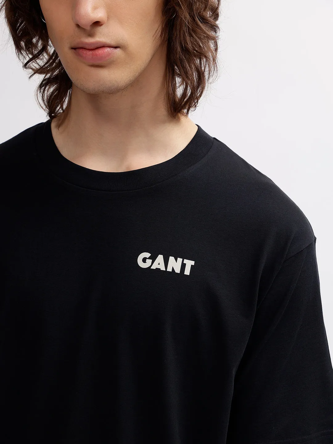 Gant Men Black Solid Round Neck Short Sleeves T-shirt
