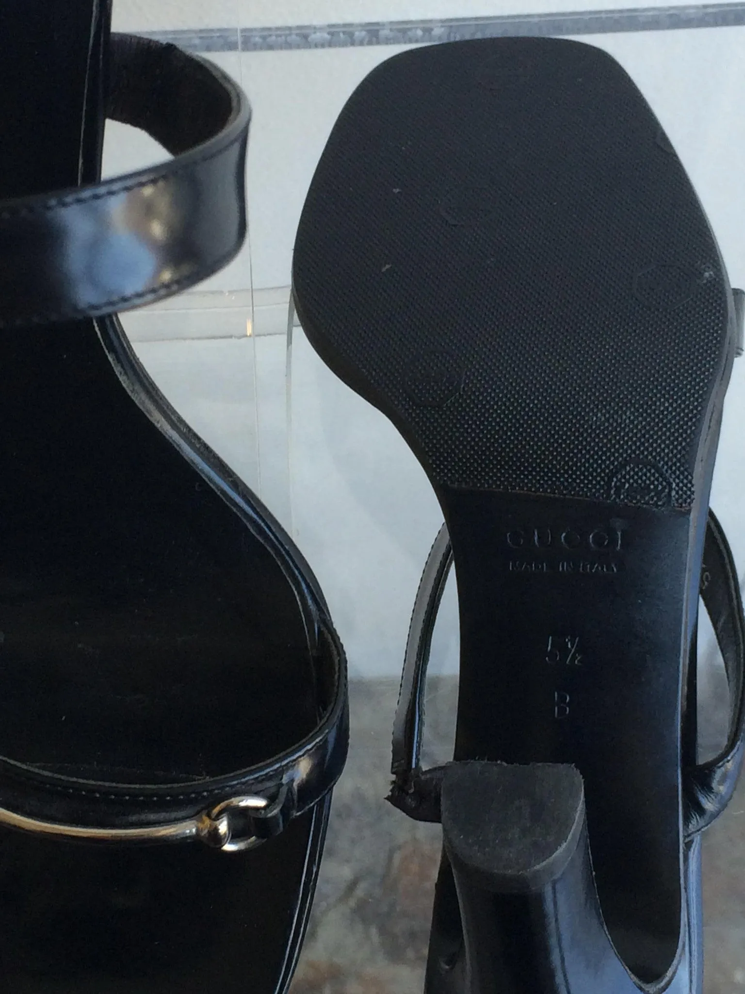 Gucci Black Open Toe Sandals