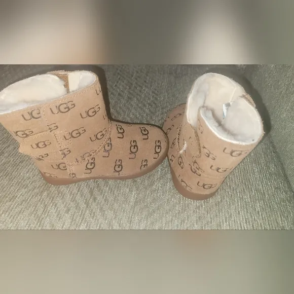 Keelan Boot from UGG® Size 7