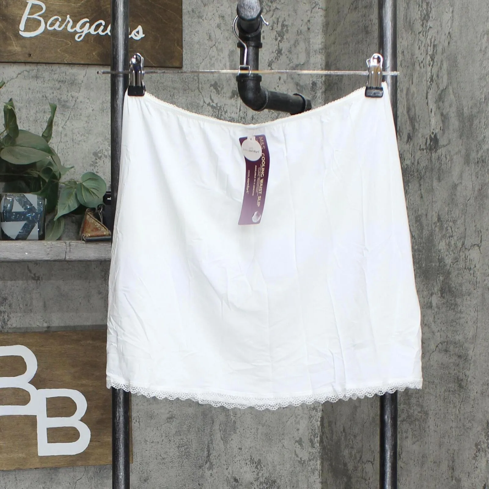 Marks & Spencer Womens Cool Comfort Waist Slip White XL