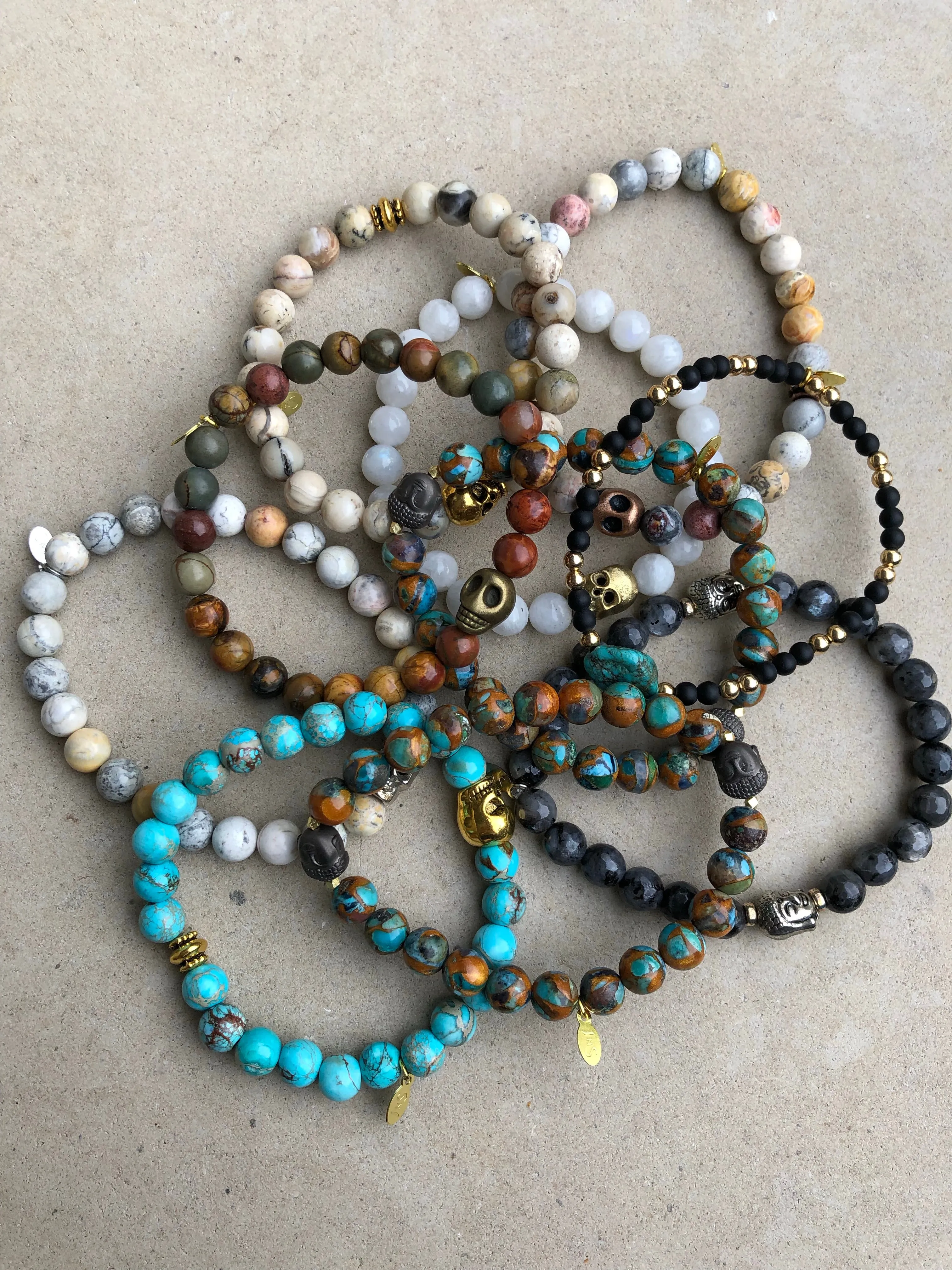 Mini Skull on Earth Grey Agate Bracelet ~ Homme