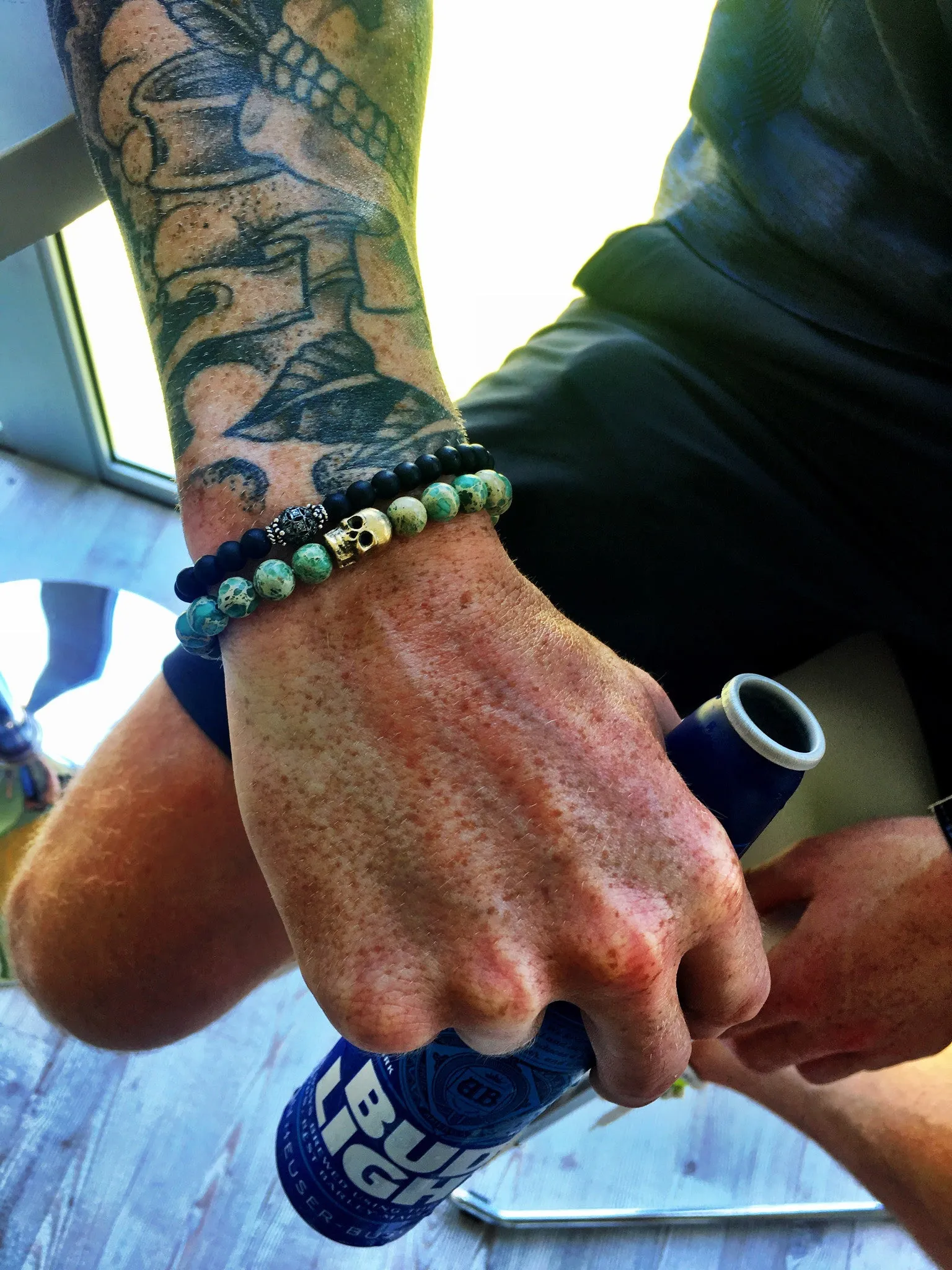 Mini Skull on Earth Grey Agate Bracelet ~ Homme