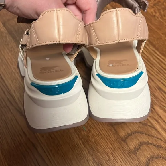SOREL Kinetic™ Y-Strap Sandal Size 8.5