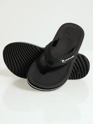 Tunnels Open Toe Thong Sandal - Black